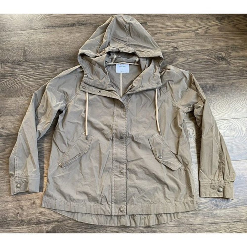 EUC Womens Old Navy green light weight jacket hooded size XS (runs‎ big)